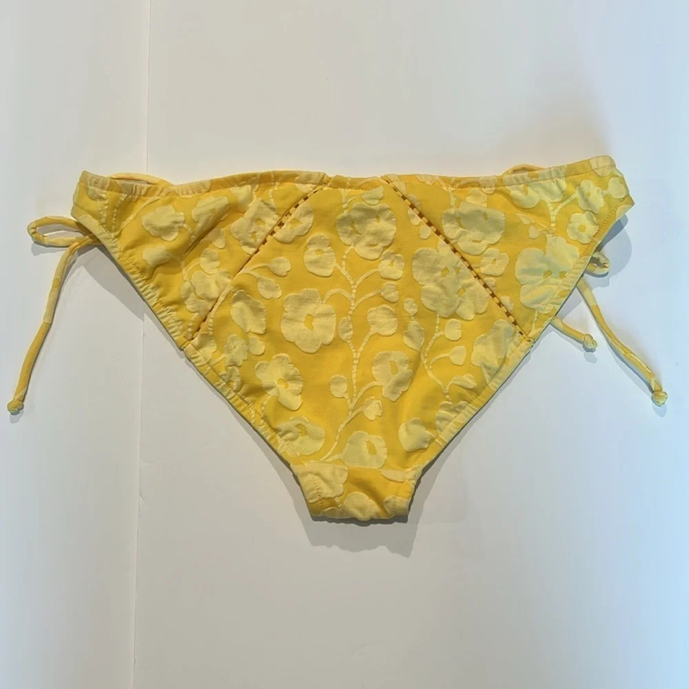 Robin Piccone Yellow texture floral bikini swim bottom size medium